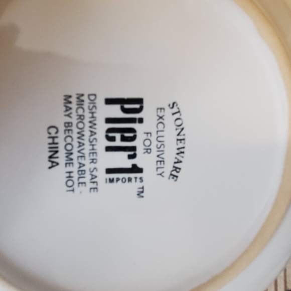 Pier 1  APPETIZER PLATES SET OF 4 NWT. 6IN. - Picture 9 of 9